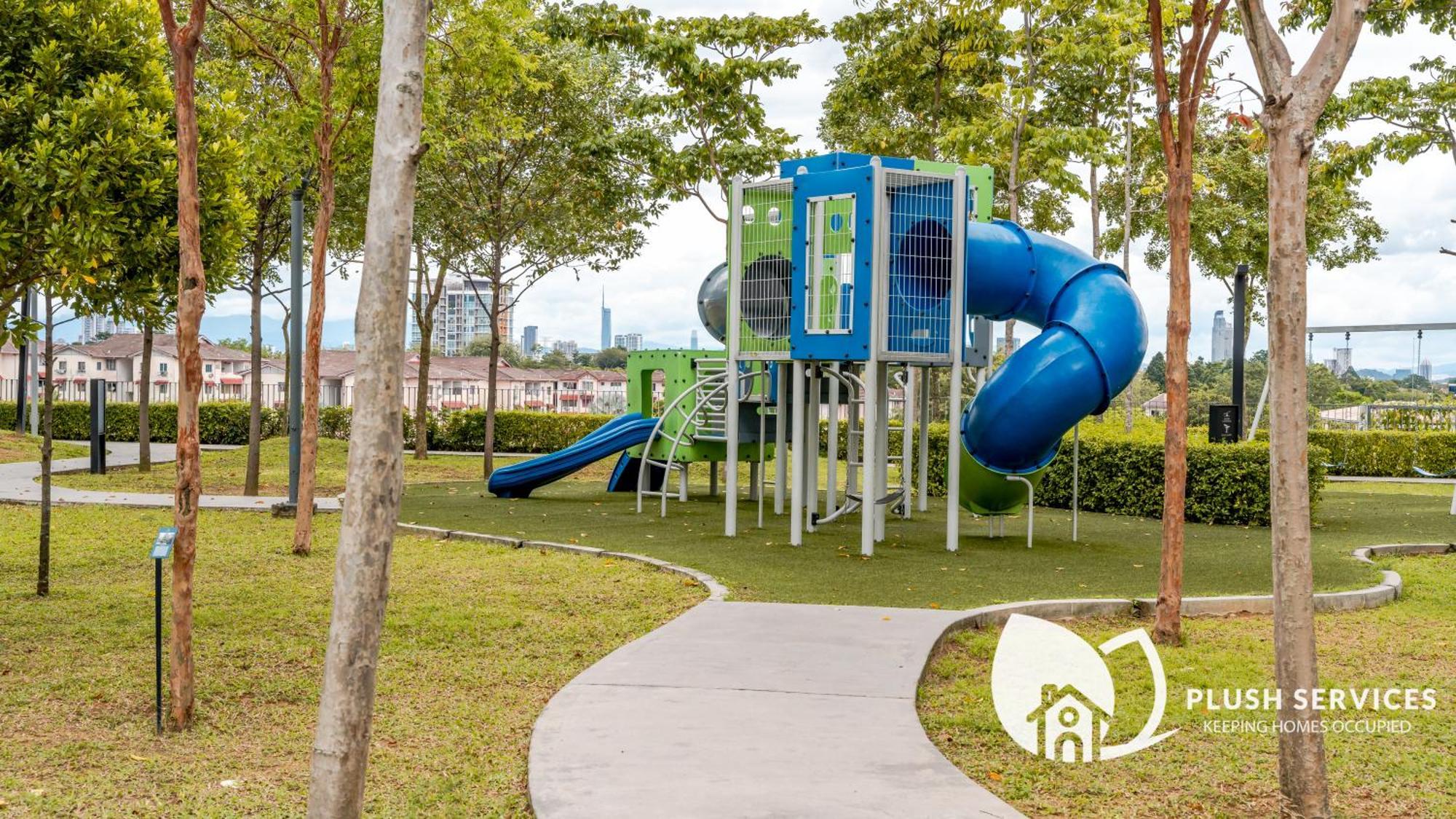 Highpark Suites At Petaling Jaya, Kelana Jaya By Plush ภายนอก รูปภาพ